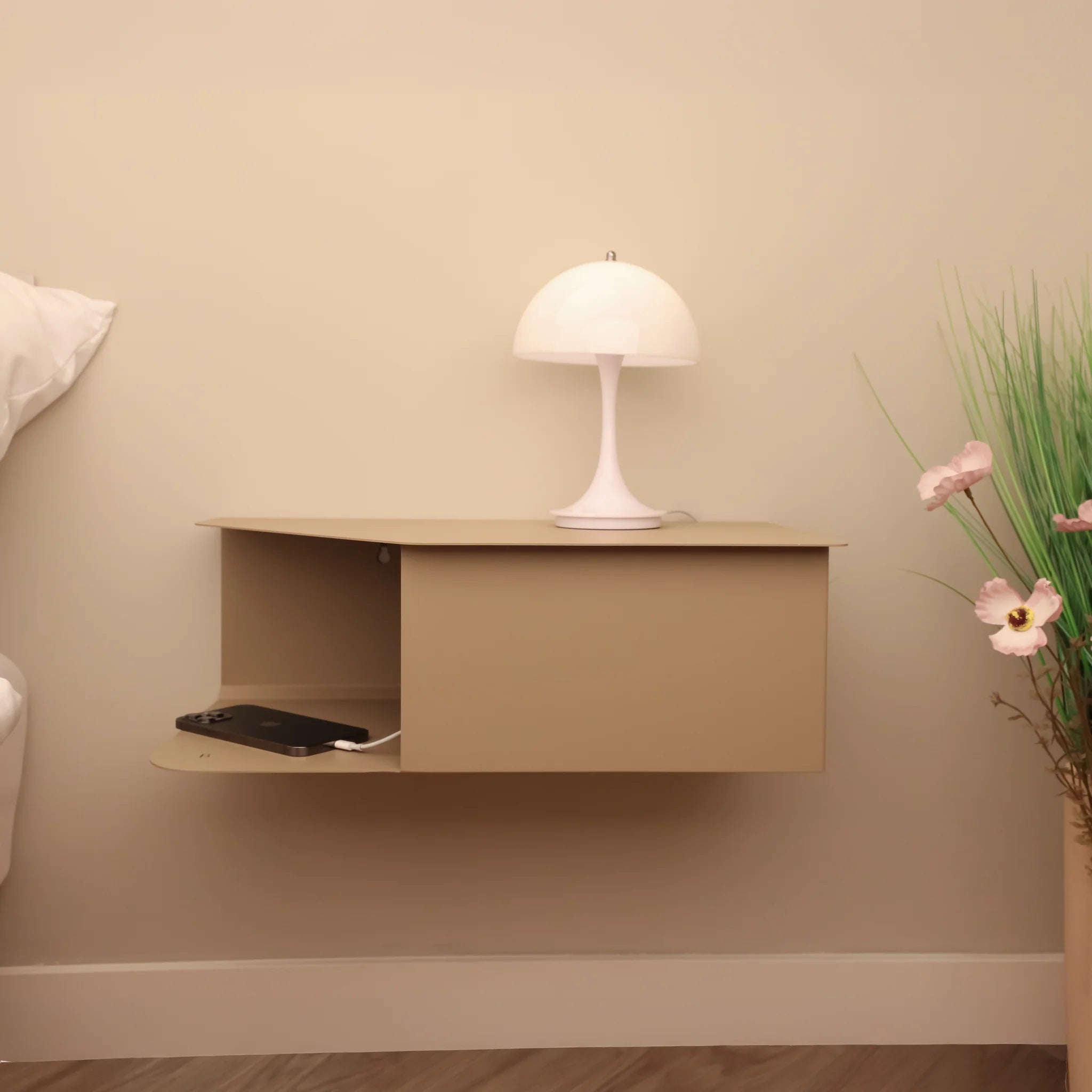 Nachtkastje riva rechts beige 06