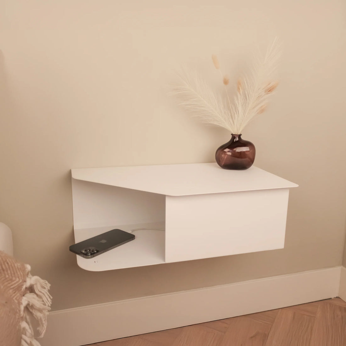 Nachtkastje riva rechts wit 02